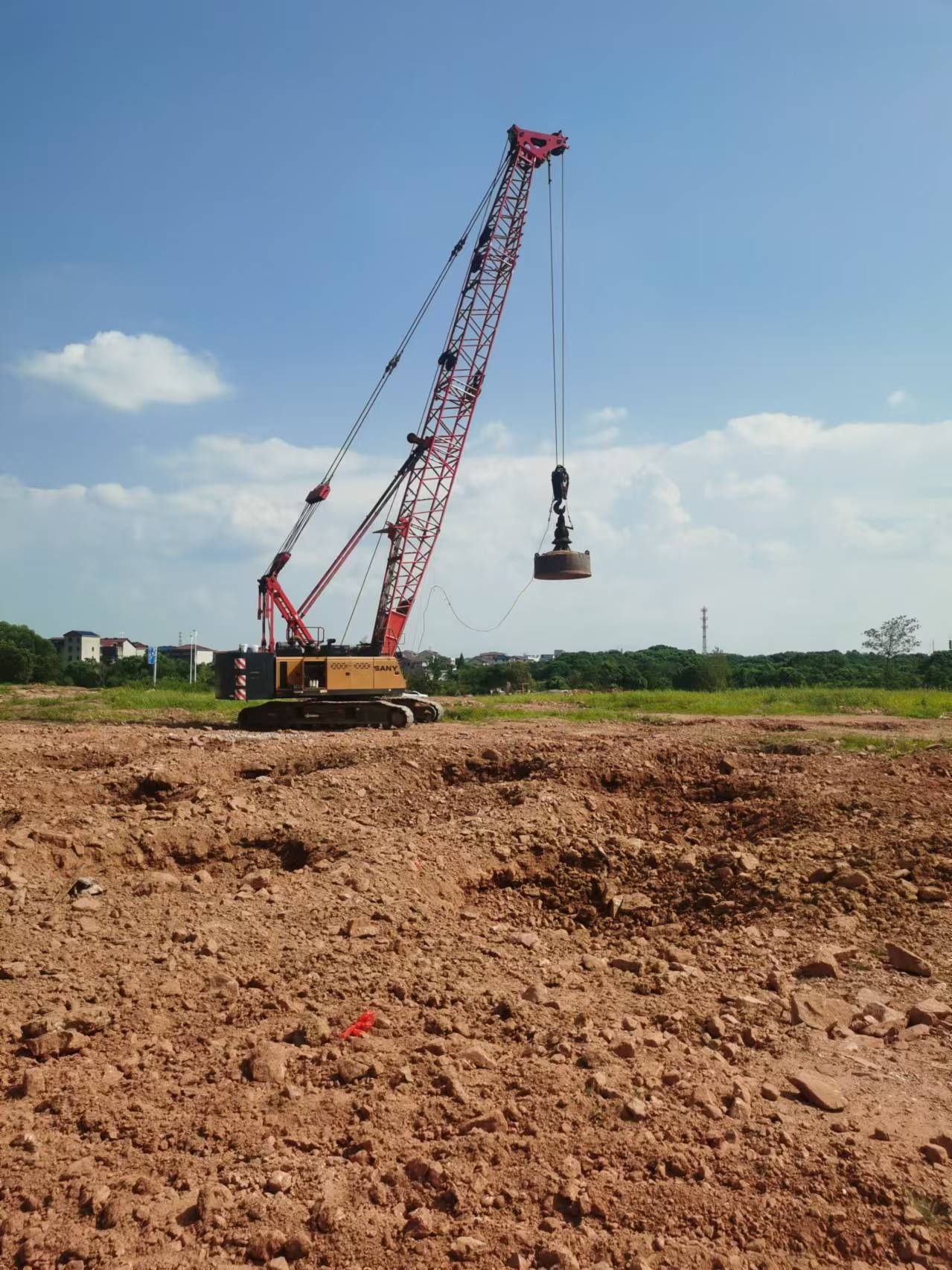 鹰潭市太阳线缆设备有限公司2#厂房强夯地基处理工程施工现场